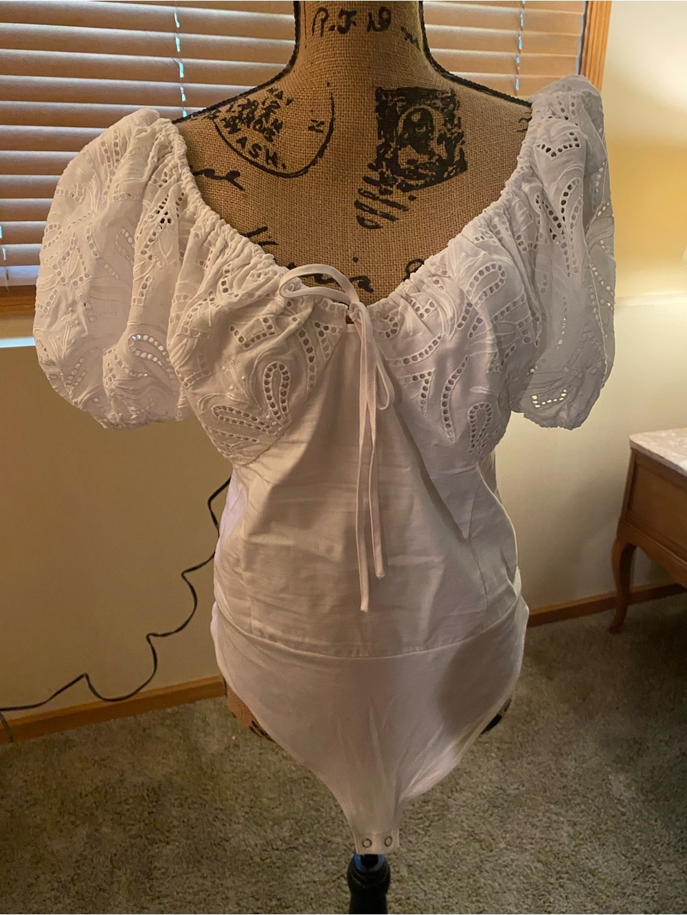 Express White Eyelet Puff Sleeve Bodysuit with Front Tie